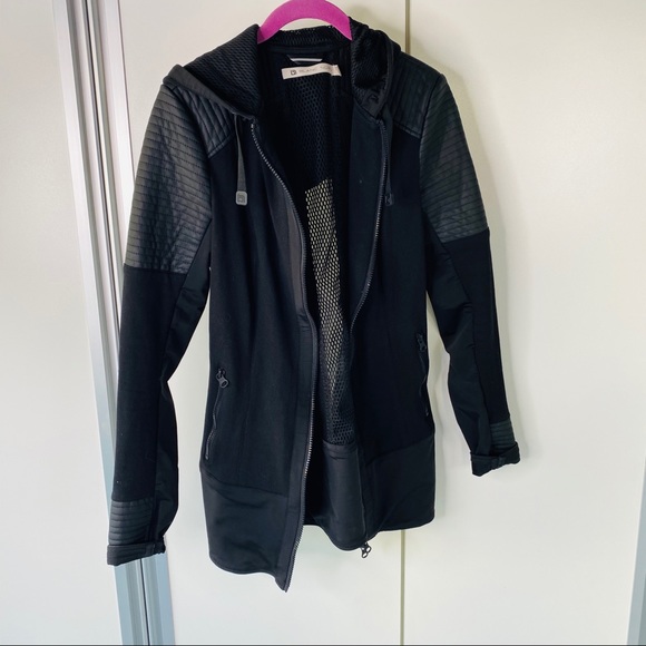 blanc noir Tops - Blanc Noir Performance Jacket